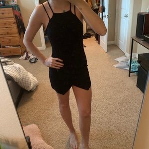 Black bodycon dress
